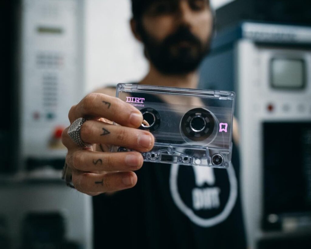 ph. Dirt Tape - ph.1