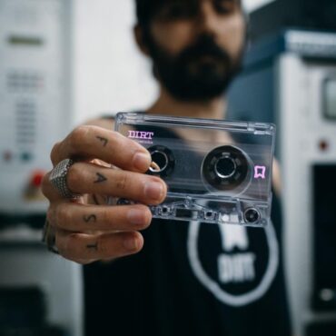 ph. Dirt Tape - ph.1