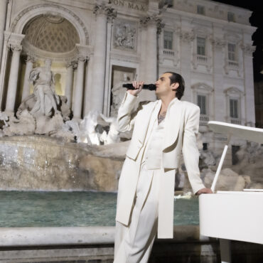Achille Lauro fontana di Trevi 8